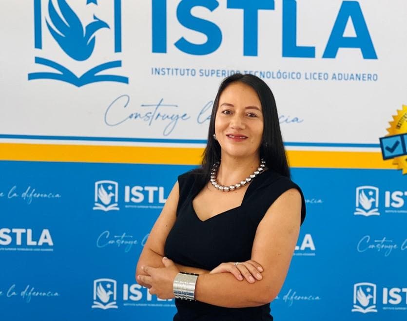 María Fuertes, embajadora del liderazgo educativo en Ecuador, es el Personaje 10