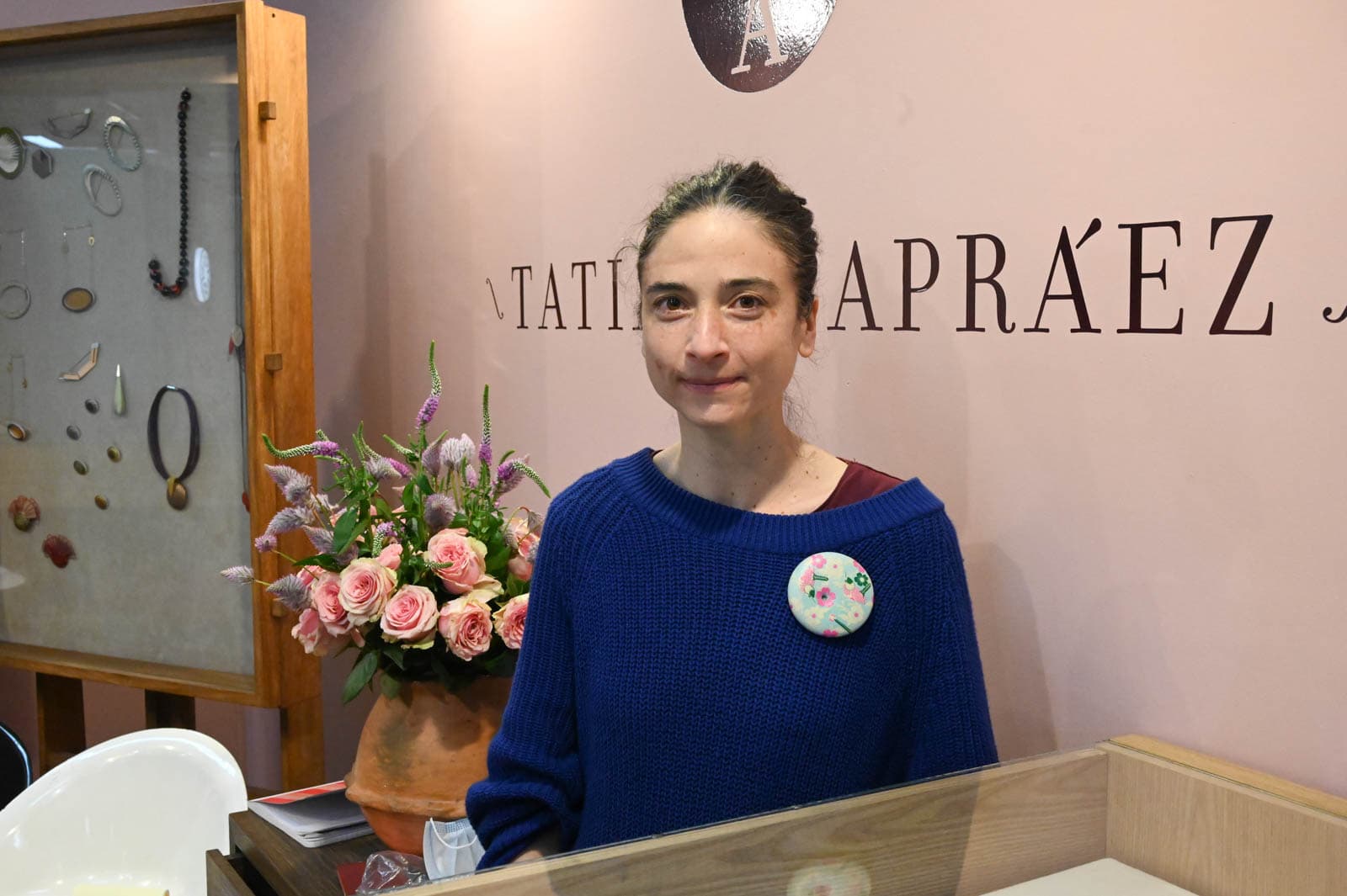 Artesana y joyera pastusa, Tatiana Apráez, es el Personaje 10