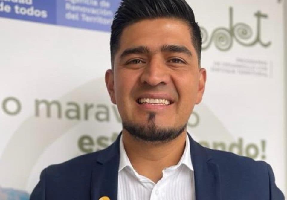 Coordinador del programa de sustitución de cultivos ilícitos en Nariño, Jairo Burbano, es el Personaje 10