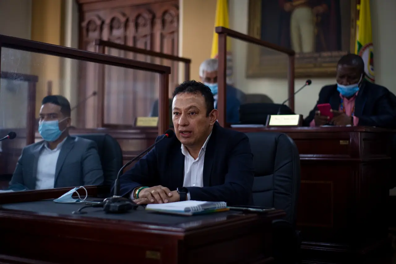 En instalación de sesiones extraordinarias de la Asamblea, Gobernador presentó balance de gestiones