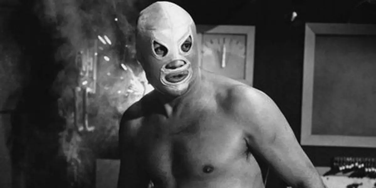 El hijo del santo recuerda al enmascarado de plata