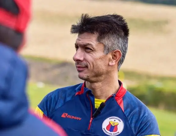 DT del Deportivo Pasto va de la controversia al intento de reconciliación