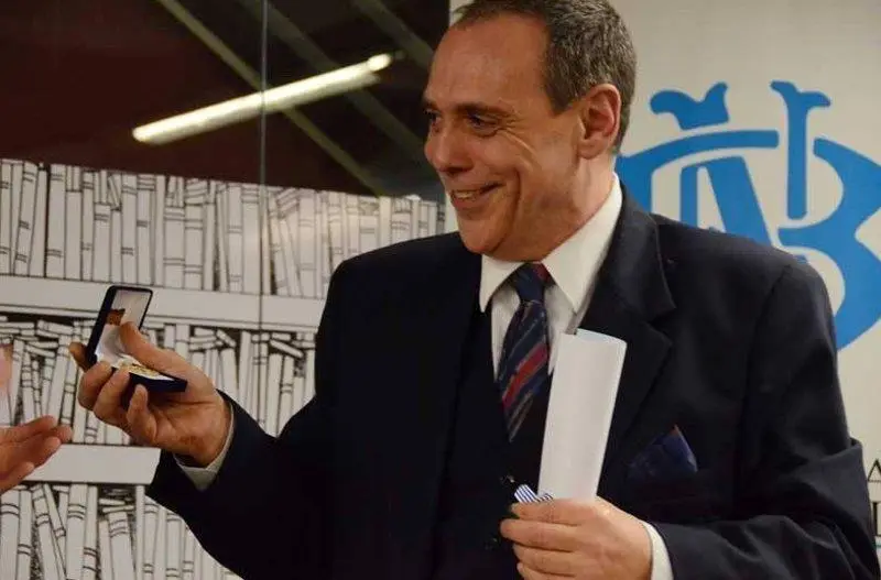 “La poesía sirve para entender la cotidianidad”: Rafael Courtoisie