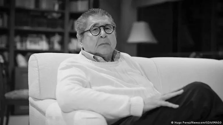 Adiós al creador del mundo de Julius