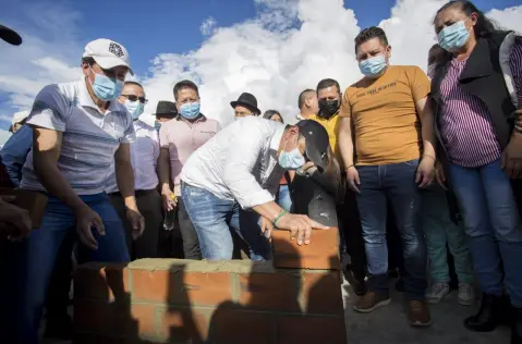 Inician obras de construcción de nuevo parque principal del municipio de Funes