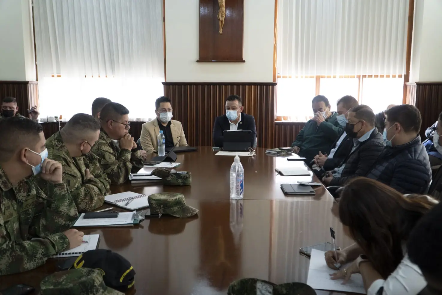 Autoridades departamentales buscan mecanismos de protección para comunidades de Cordillera