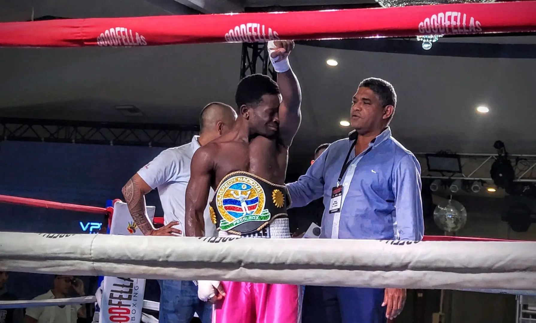 Boxeador tumaqueño se coronó campeón nacional en Cali