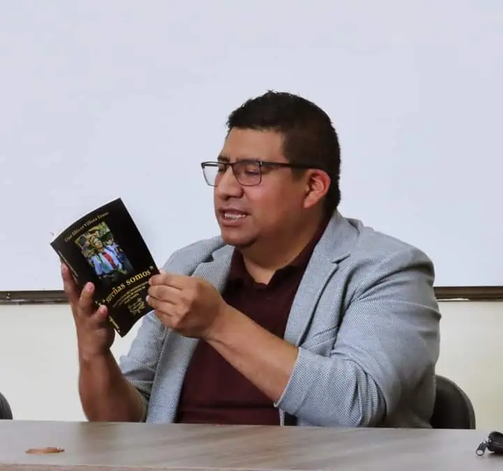 César Villota presenta “Sureñas Somos”, libro que agrupa las voces femeninas de la literatura nariñense