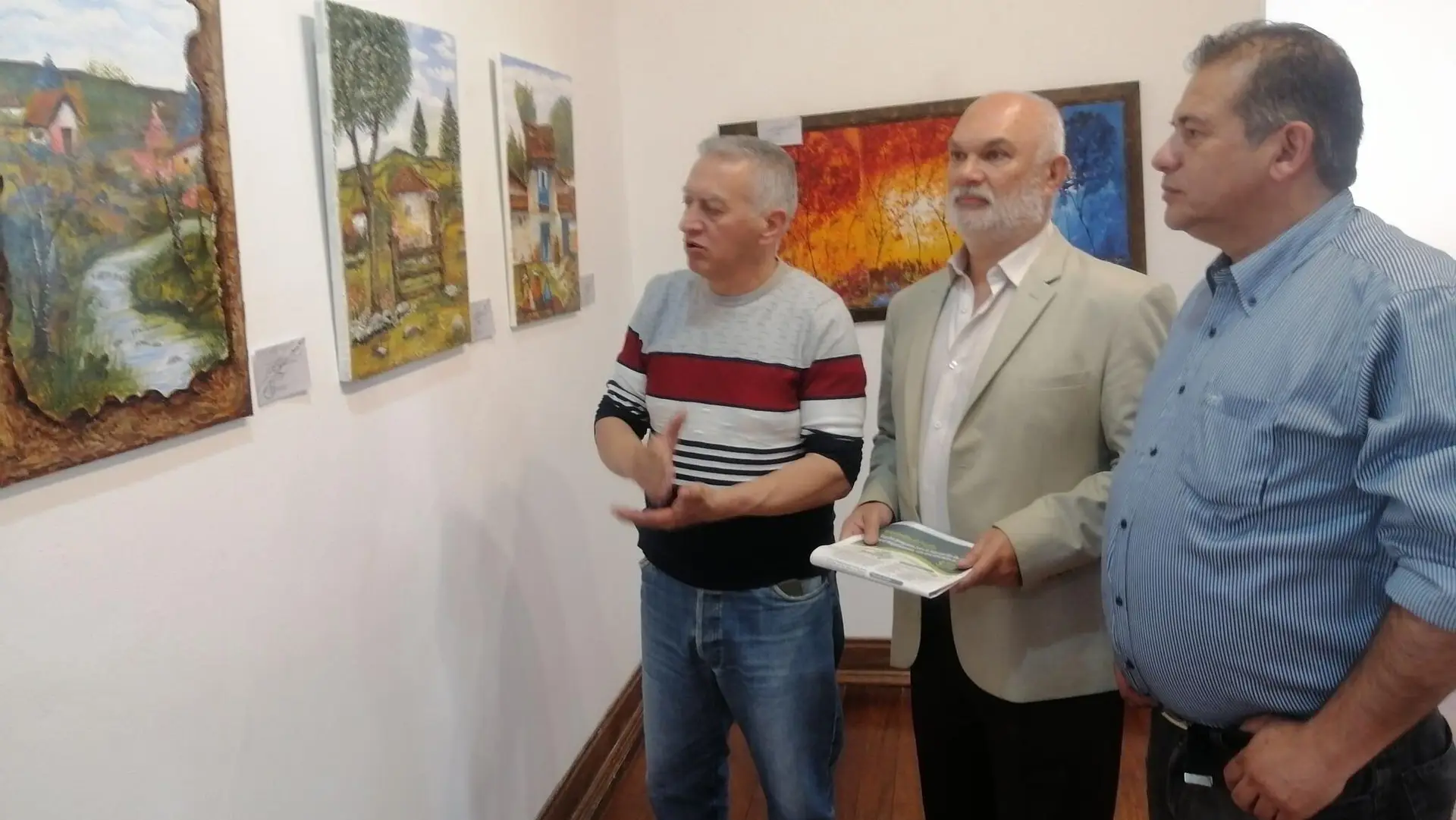 Exposición colectiva “Entre Ambientes”