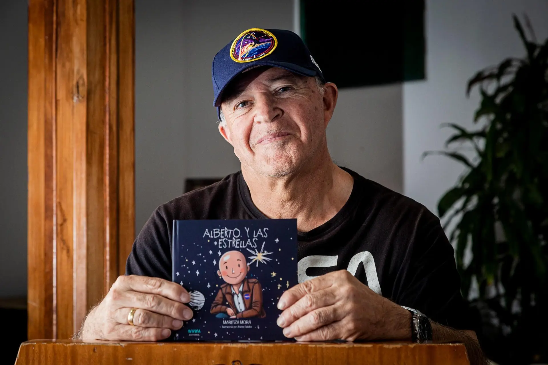 Hacen lanzamiento del libro infantil de “Alberto y las Estrellas”, inspirado en la historia del astrónomo pastuso Alberto Quijano Vodniza