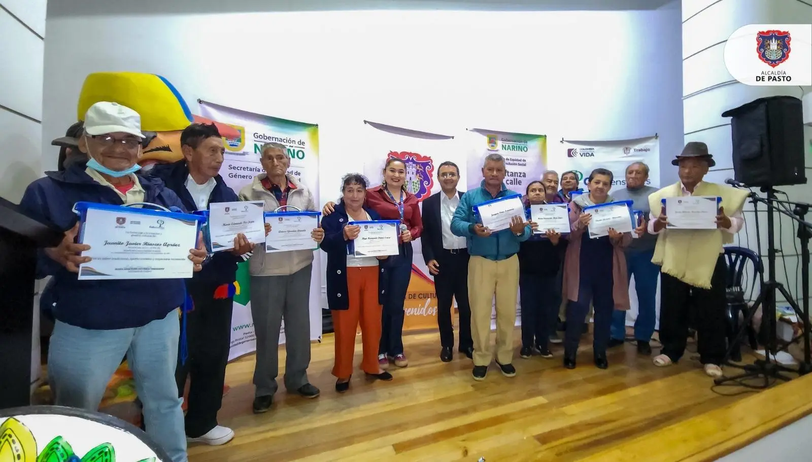 En Pasto, se entregaron beneficios económicos periódicos a 14 artistas y cultores de la tercera edad