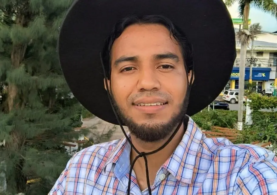 Omar Cruz, poeta hondureño, gana el Primer premio en el Certamen Internacional de Poesía Lekuona Fabrika