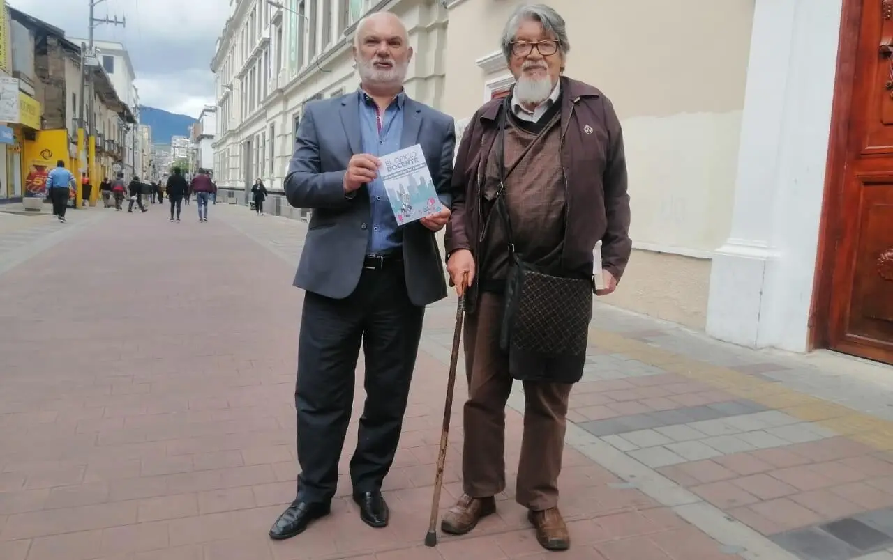 Álvaro León Perico y el oficio docente como encuentro humanista.